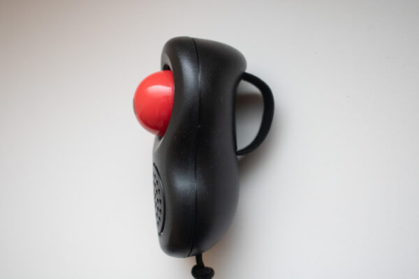 Clicker vanuit zijkant